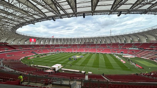 Em momentos opostos, Internacional e Bahia se enfrentam no Beira Rio; prováveis escalações