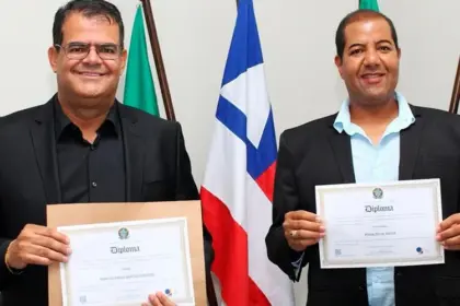 Justiça Eleitoral cassa mandatos do prefeito e vice de Piatã por uso da máquina pública em campanha