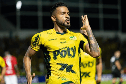 Destaque do Mirassol diz que Barradão foi estádio mais difícil de jogar: "Lá é caldeirão"