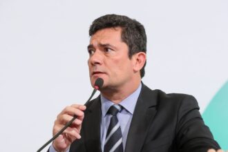 Moro lidera disputa pelo governo do Paraná com até 47,5%, aponta pesquisa
