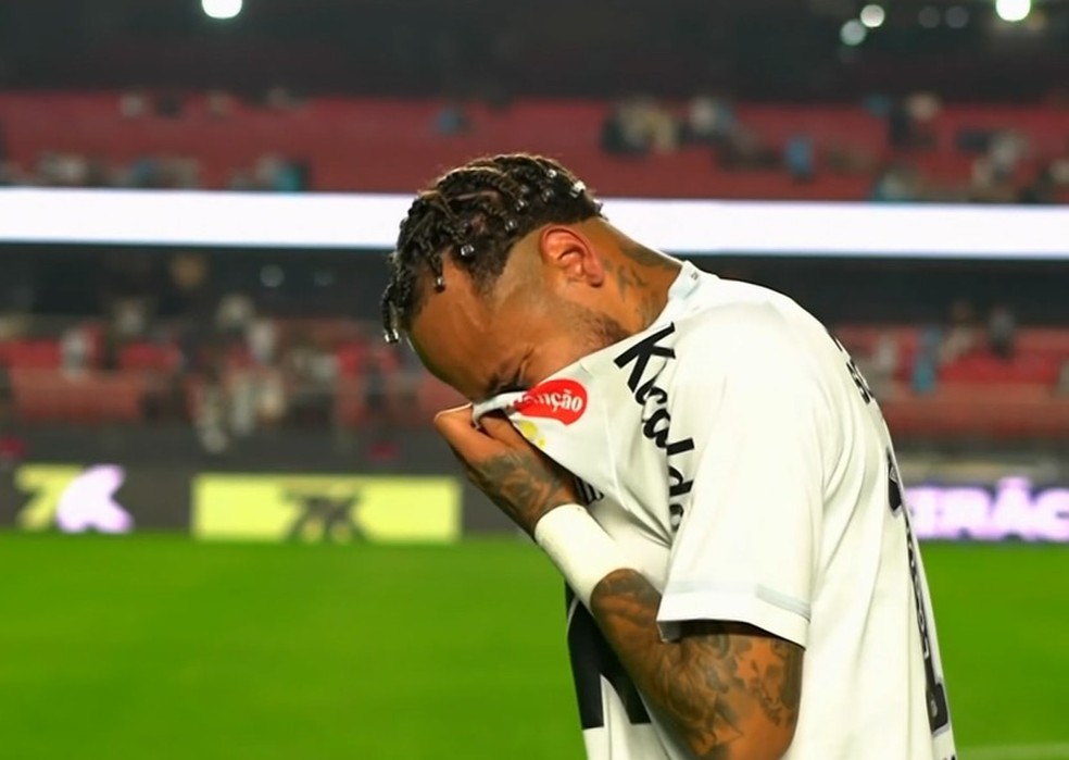 Deu ruim! Neymar sofre nova lesão e não deve mais jogar na temporada
