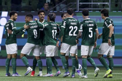 Palmeiras deve ter reforços de convocados para duelo contra o Vitória