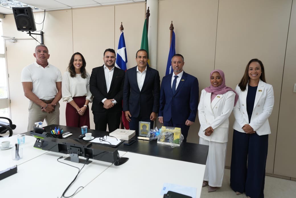 Prefeito Bruno Reis e o embaixador dos Emirados Árabes discutem investimentos para a capital baiana