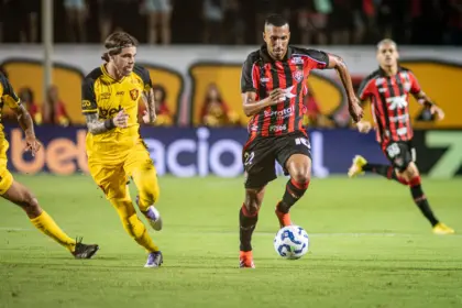 Vitória enfrenta Sport na Ilha do Retiro visando deixar o Z-4; prováveis escalações