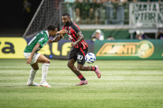 Vitória empata sem gols com Palmeiras e conquista ponto importante na briga contra Z-4