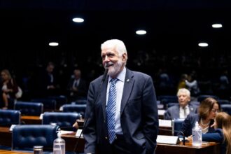 Wagner celebra aprovação do projeto de isenção do IR: “momento histórico”