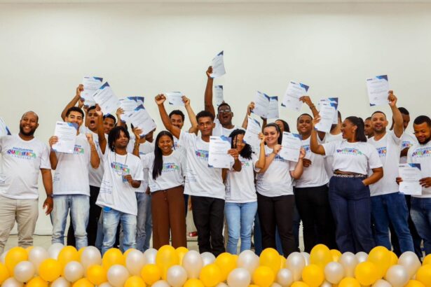 Qualifica Candeias certifica profissionais e impulsiona mercado de trabalho