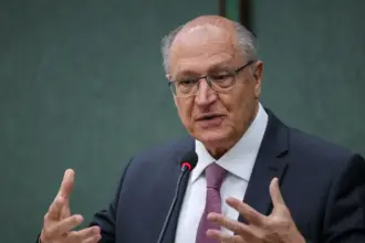 Alckmin destaca passo de US$ 9,7 bilhões na redução de tarifas