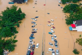 Tempestades Devastadoras: Mais de Mil Mortes no Sudeste Asiático
