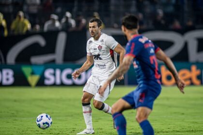 Vitória Goleado pelo Bragantino: Reviravolta Surpreendente!