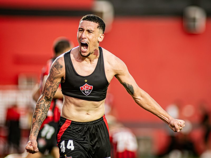 Vitória Triunfa! Leão Garante Permanência com Gol Surpreendente