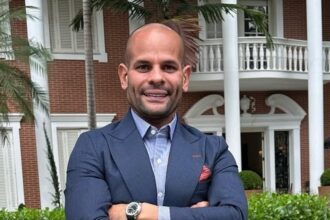 Médico Defende-se de Acusações: 'Não Rotulo Medicamentos'