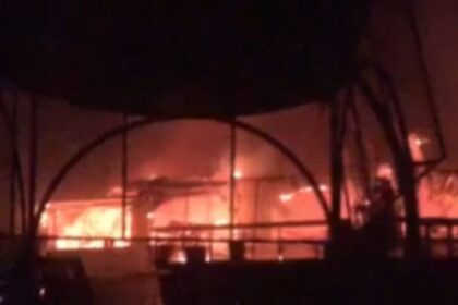 Incêndio em Boate de Goa: Tragédia Deixa 25 Mortos e Chocou o País