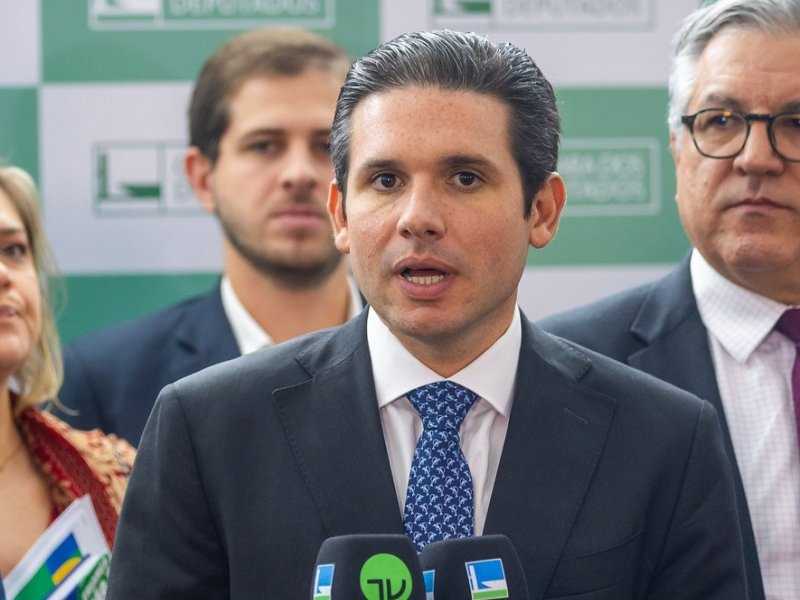 Democracia em Risco: Hugo Motta Fala Após Ataque a Braga