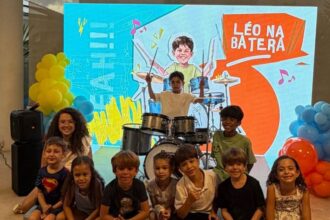 Filho de Marília Mendonça Brilha na Bateria e Encanta Todos
