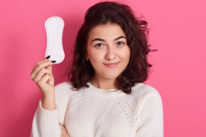 Absorventes Grátis: Estudantes do Pé-de-Meia Descobrem Como!