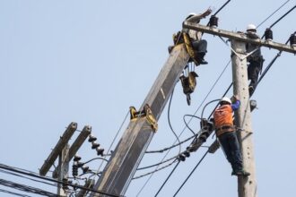 Empresas de energia devem indenizar INSS após morte de eletricista