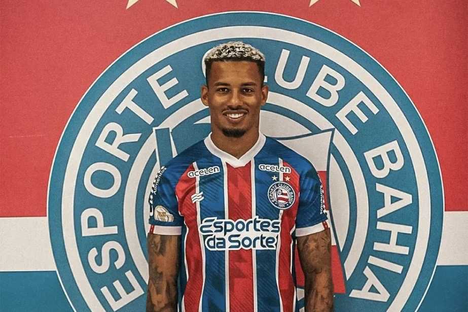 De volta? Atacante do Bahia deixa clube japonês e tem futuro incerto