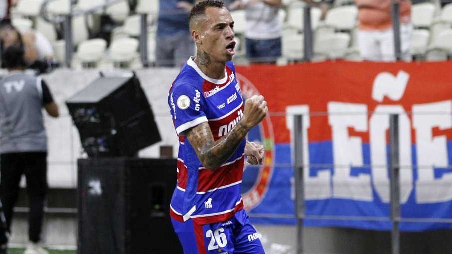 Atacante sondado pelo Vitória entra na mira do São Paulo para 2026