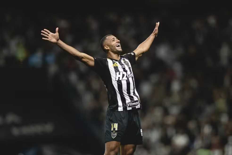 Atlético-MG avança na contratação de zagueiro do Bahia