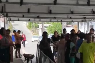 Beneficiários enfrentam novos desafios na retirada da Cesta de Natal