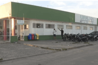 Polícia prende casal após morte de bebê com sinais de maus-tratos