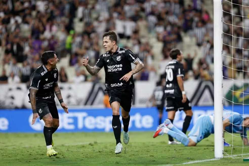 Chapéu! Ceará acerta compra de meia que interessava o Vitória