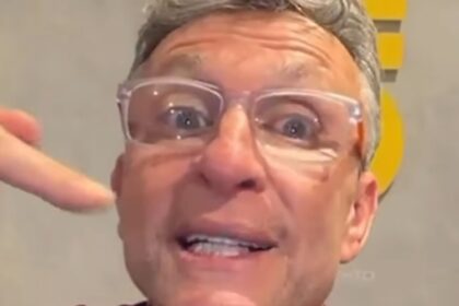 SOLTOU O VERBO! Craque Neto afirma que Vitória não cai e acredita em gigante rebaixado