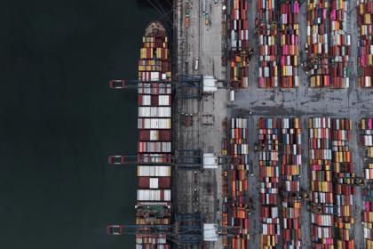 Superávit na balança comercial alcança US$ 1,9 bi em dezembro