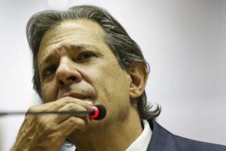 Haddad confirma que pretende deixar governo em fevereiro