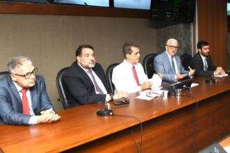 Nome de Josias Gomes é aprovado na CCJ para cargo de conselheiro do TCE