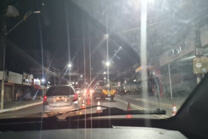 Motociclista fica ferido em acidente na Radial A, Camaçari