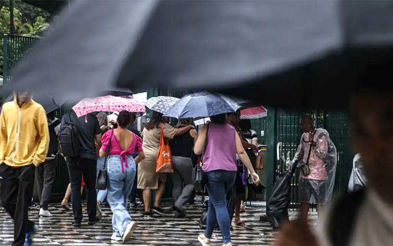 MME busca reunião com SP e prefeitura para definir responsabilidades da Enel