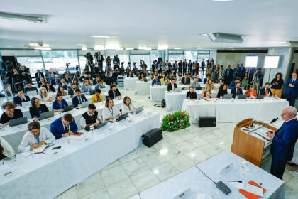 Lula declara que economia está pronta para jornada de trabalho 6 por 1