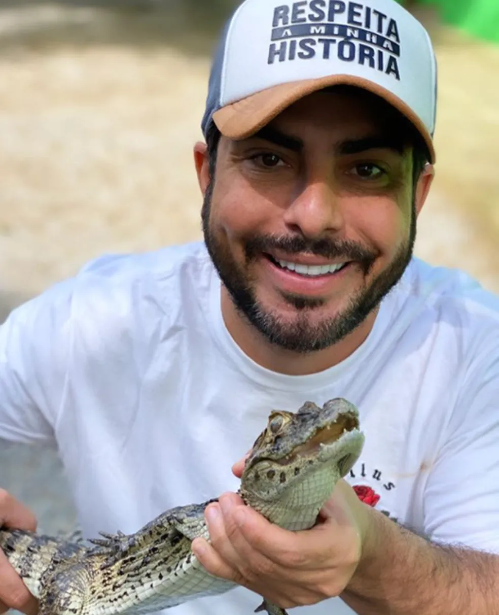 Polícia prende ex-deputado Marcell Moraes por ameaças à namorada