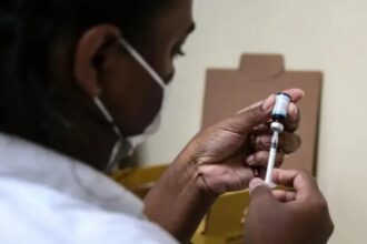 Salvador garante pontos de vacinação contra Covid-19: descubra onde se proteger!