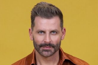 Convulsão de Henri Castelli no BBB 26: Médicos em Ação!