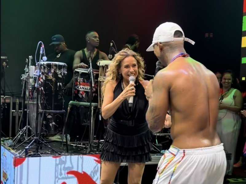 Ensaio do Maridão: Daniela Mercury Surpreende no Pelourinho!