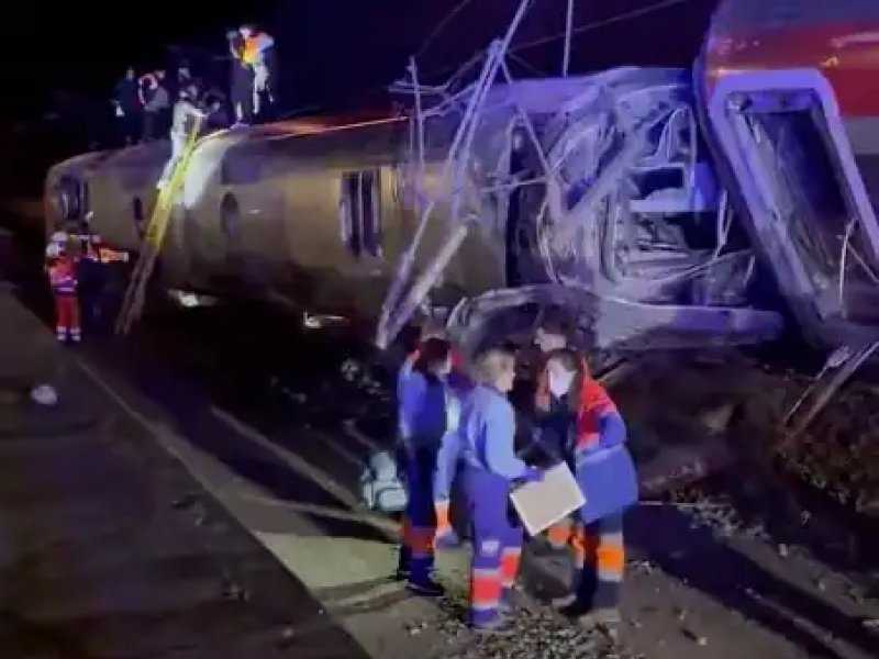 Acidente de trens na Espanha: 39 mortes em tragédia de alta velocidade