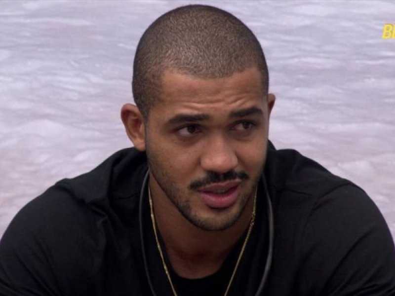 BBB 26: Matheus Revela Tática Surpreendente Após Eliminação!