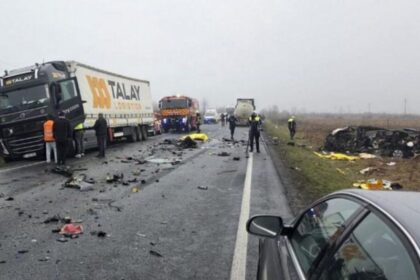 Sete torcedores do PAOK morrem em tragédia na Romênia: acidente com caminhão surpreende