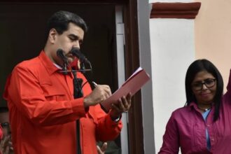 Anistia Geral na Venezuela: Presidente Interina Liberta Maduro Surpreendentemente