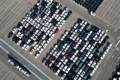 Índia reduz tarifas de carros para 40% em acordo com UE