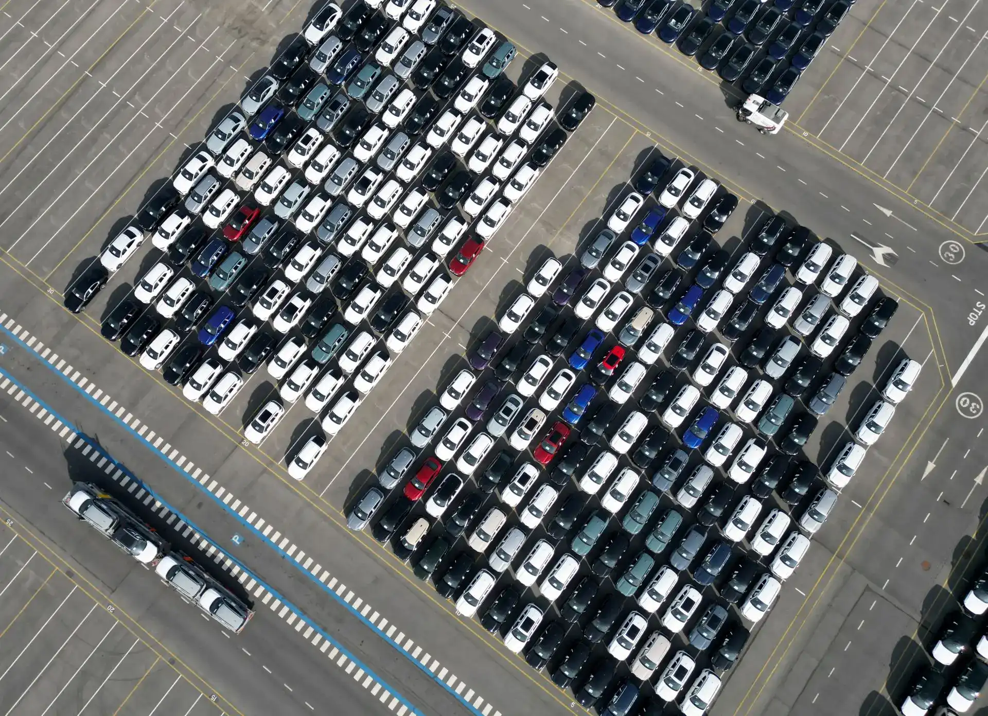 Índia reduz tarifas de carros para 40% em acordo com UE