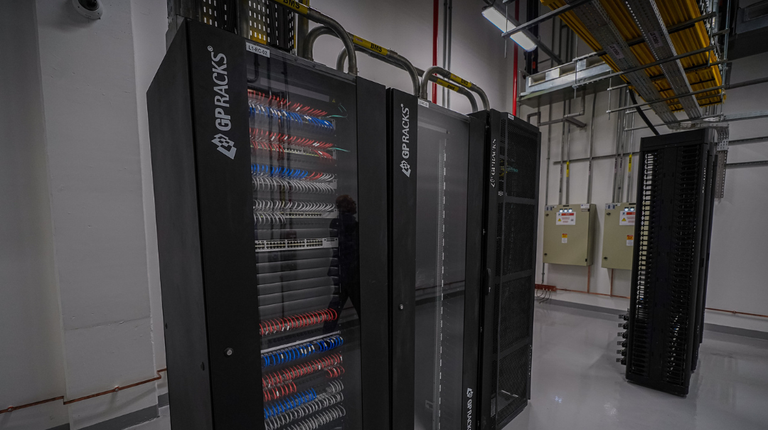 Brasil lidera investimentos de US$ 3 trilhões em data centers na América Latina