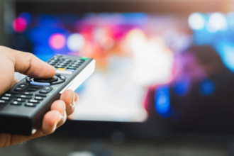 Anatel revela 8 milhões de clientes de TV pirata em 2025