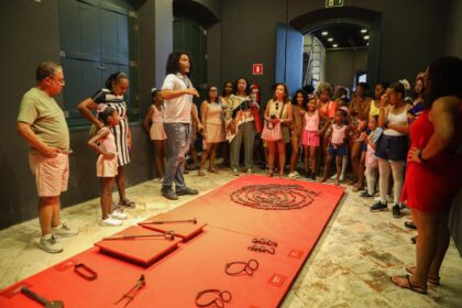 Alunas do Ballet Municipal de Candeias fazem piquenique no Museu