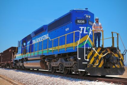Ferrovia Transnordestina realiza teste com carga de sorgo no Nordeste