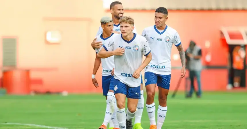 Bahia vence o Vitória no Barradão e assume liderança do Baianão