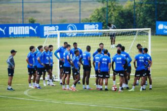 Com time alternativo, Bahia encara Jequié na estreia do Baianão na Fonte Nova